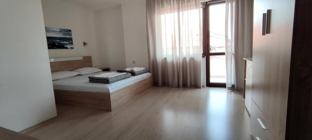צ'רנומורץ Yanevi Apartments מראה חיצוני תמונה